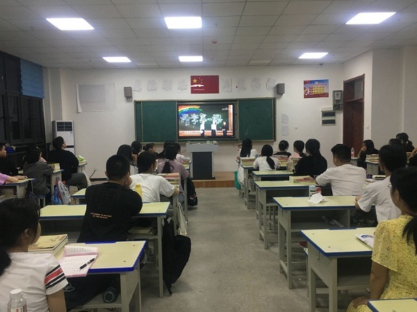 19会计二班.png